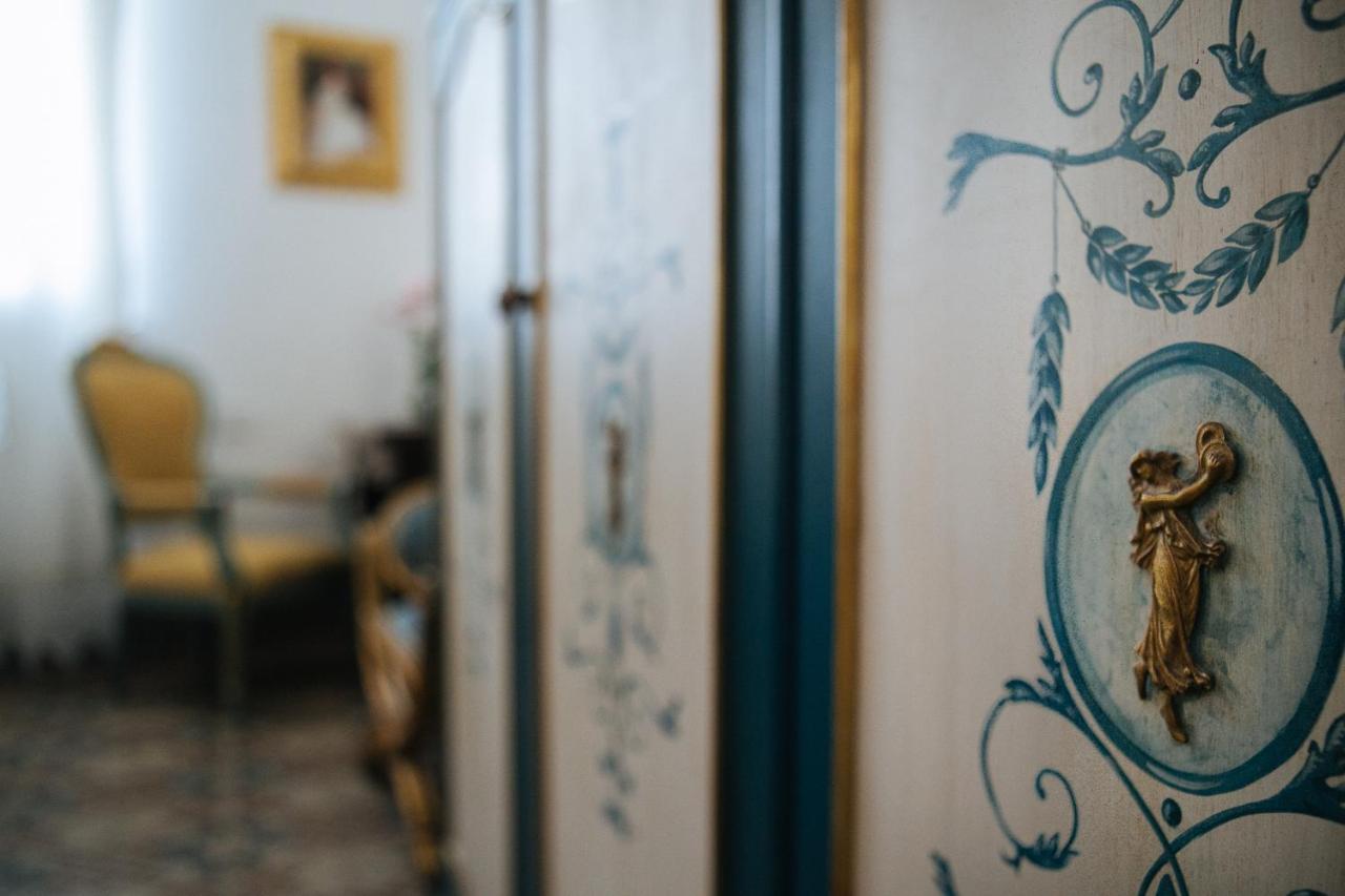 Domus Socolatae Residenza D'Epoca Charming B&B - Adults Only Follonica Exteriör bild