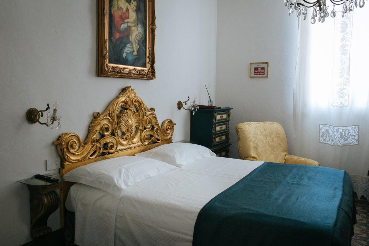 Domus Socolatae Residenza D'Epoca Charming B&B - Adults Only Follonica Exteriör bild