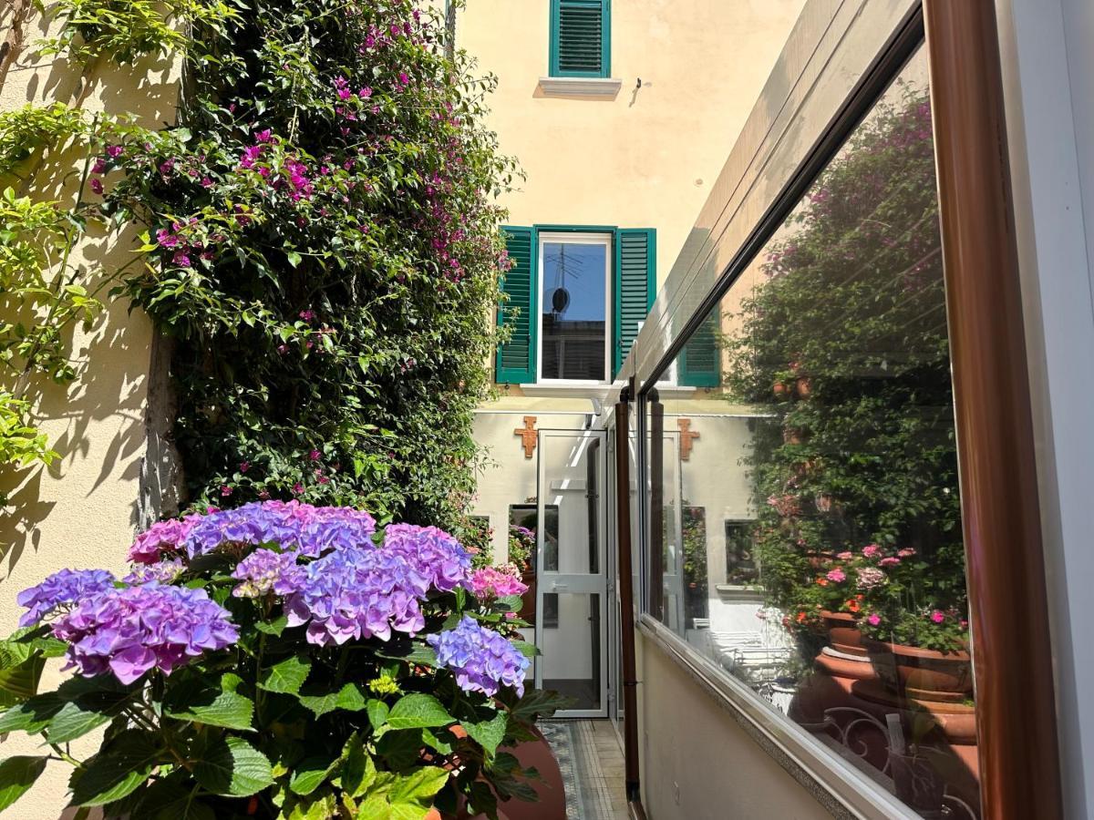 Domus Socolatae Residenza D'Epoca Charming B&B - Adults Only Follonica Exteriör bild